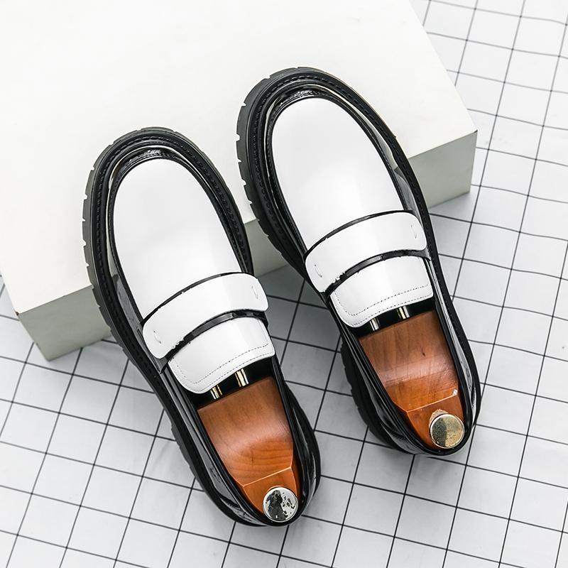 Fashion Handmade Leather Men Casual Shoes New Summer Driving Flats Fashion Style Male Loafers Outdoor Lazy Shoes Thick Bottom Moccasins