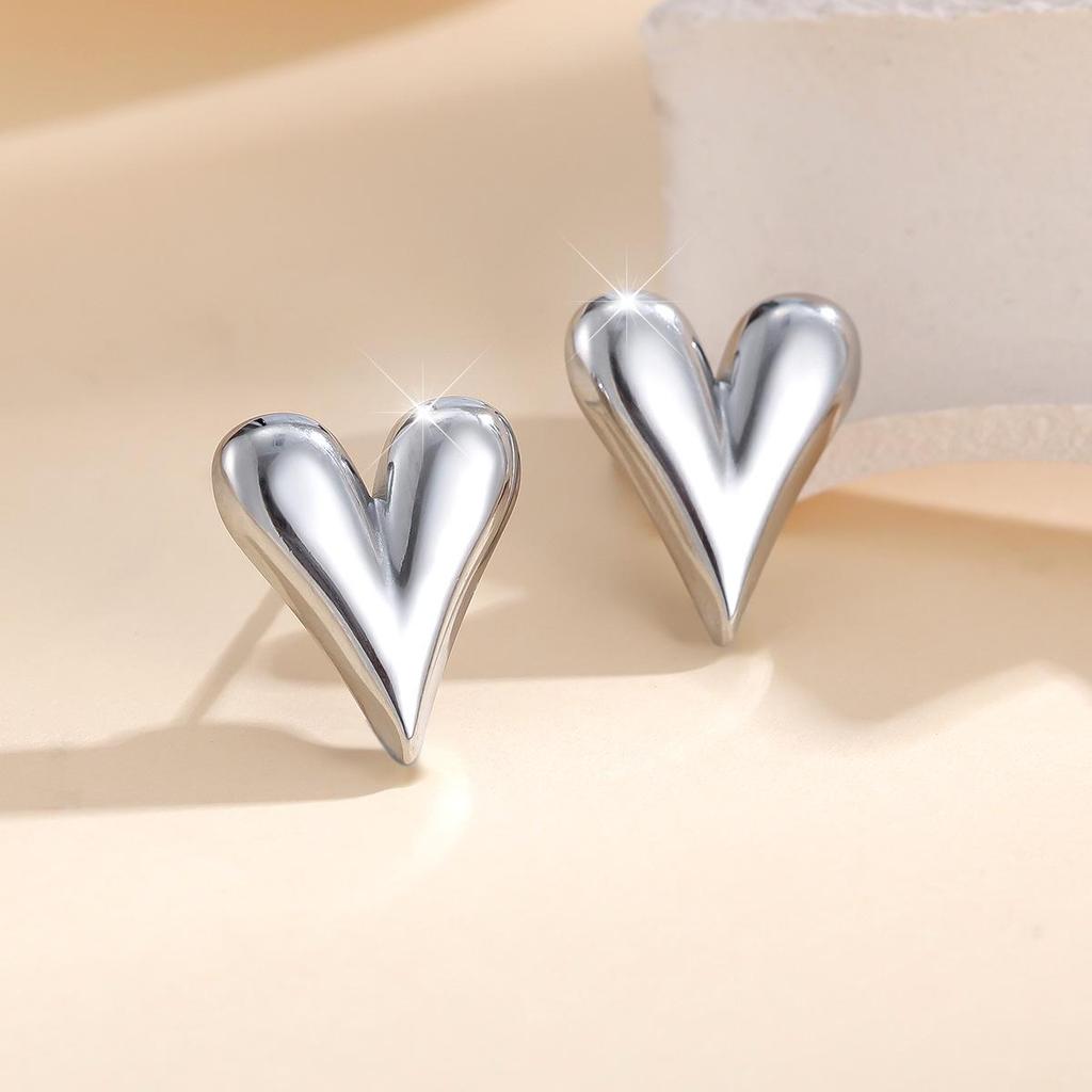 Kolczyki ze stali tytanowej pozłacanej, minimalistyczny wzór serca, 2025: Lekki Luksus i Nieblaknący