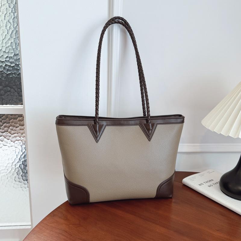 Autumn New Color Matching Large-capacity Tote Bag Niche Fashion Commuting Fashion Shoulder Armpit Bag