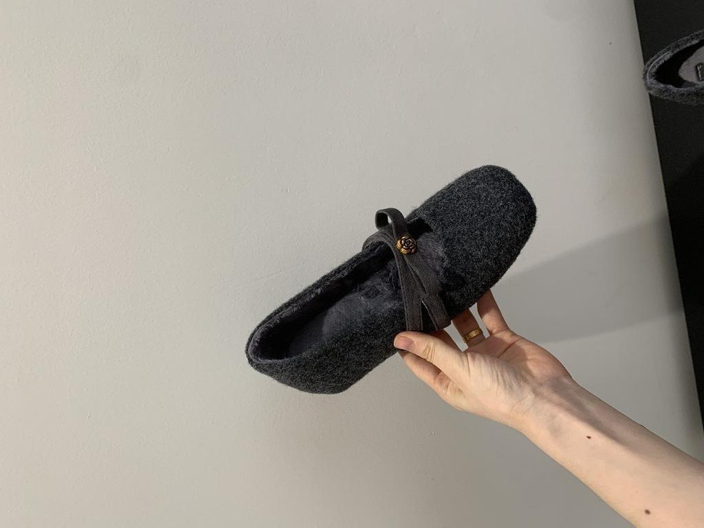 Gray plush plush shoes for women to wear outside, heightened and thickened in winter, warm Mary Jane shoes
