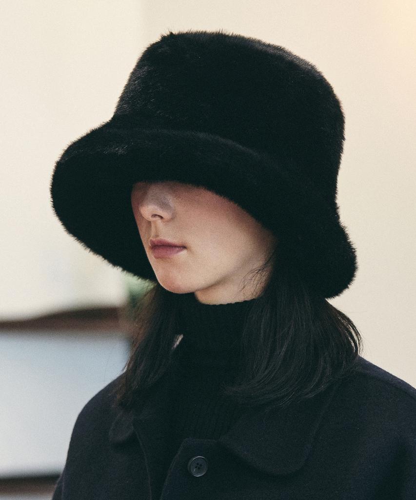 Bajal Va Long Label Fur Bucket Hat Black