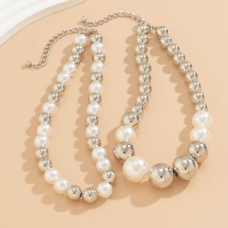Eye Catching Large Bead Necklace Zinc Alloy Materials Clavicle Chain Accessories For Layering And Gifting