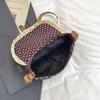Modische Leinwand-Umhängetasche im koreanischen Stil Neue gepunktete Spitze Schultertasche Süß Exquisit Retro Kontrastfarben Design Damen Taschen KTB