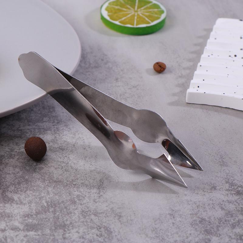 Stainless Steel Strawberry Huller Fruit Peeler Pineapple Corer Slicer Cutter Kitchen Knife Gadgets Pineapple Slicer Clips