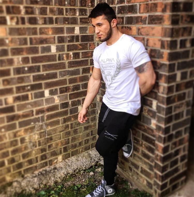 Men's Summer Cotton Stretch Short-Sleeve Sports T-Shirt for Running and Workouts