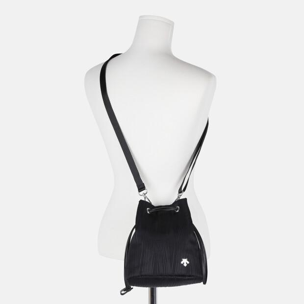 Descente Women'S Jacquard 2-Way Bucket Bag Black Sr322Ubg7A