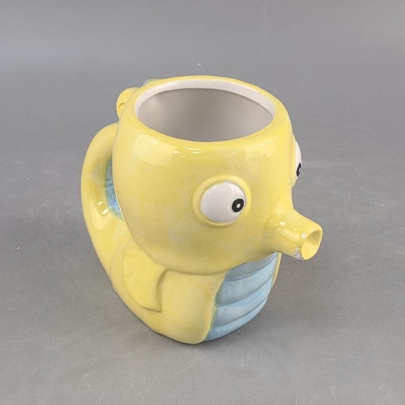 Ceramic piranha ceramic cartoon cup three-dimensional animal mug hand-painted ceramic universal coffee cup high value