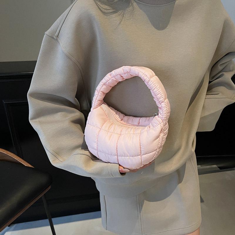 Niche versatile pleated plaid cloud bag underarm bag 2025 new cotton clothing bag fashionable and simple bubble handbag