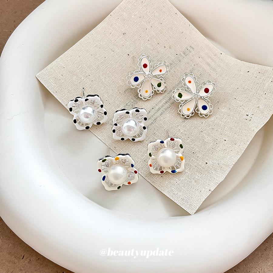 Silver Needle Zirconia Pearl Enamel Polka Dot Flower Stud Earrings - Fashionable and Cute Women's Accessories