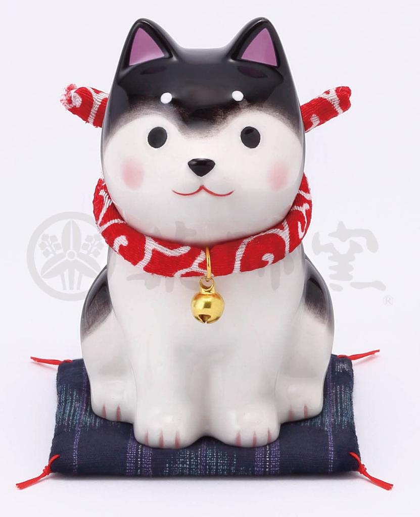 Yakushi Kiln Warakuzukushi Dog Day Sitting Black Shiba Inu (Small) [9687]