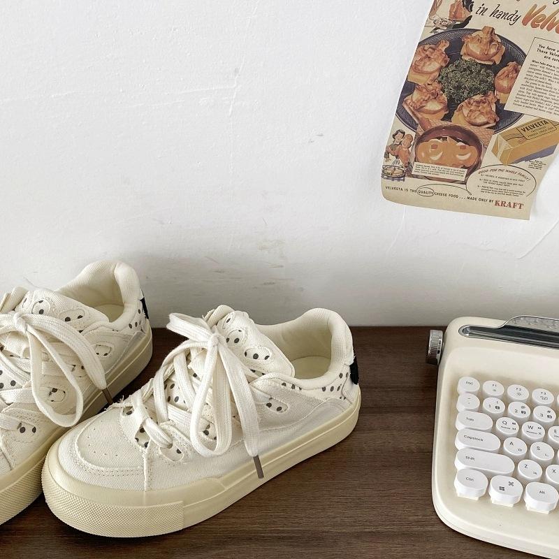 Thick-soled spring and summer new casual sneakers cute puppy bread shoes