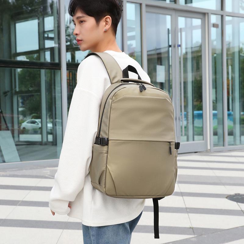 Męski Plecak Casual Podróżny na Laptopa - Duża Pojemność, Ekskluzywny Design, Nadrukowane Logo