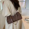 Underarm bag women's 2025 new trendy autumn and winter premium matte retro shoulder bag commuter messenger baguette bag