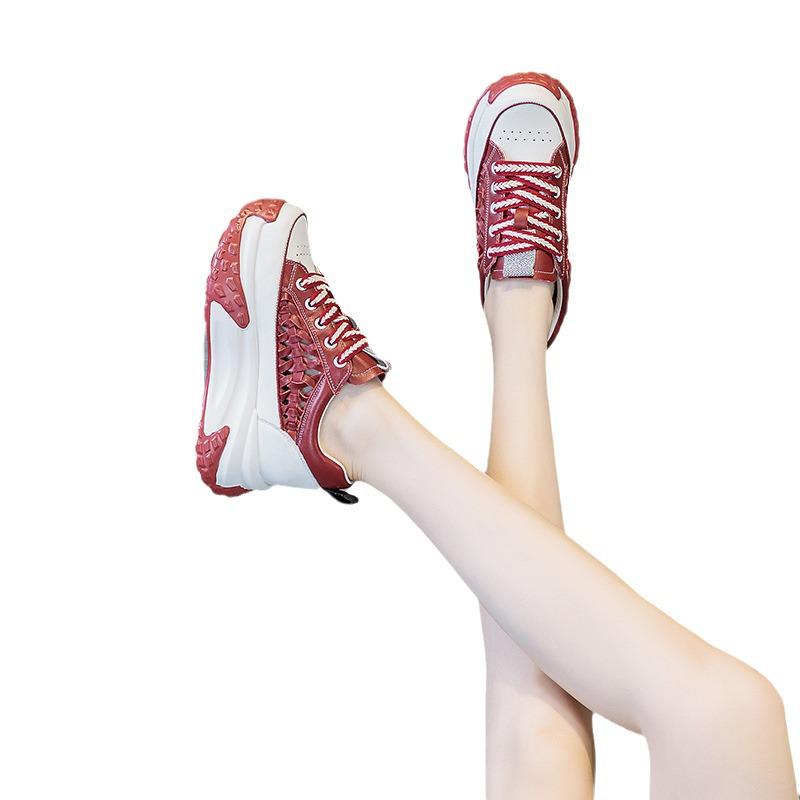 Sandale albe, casual, cu talpă joasă, pentru femei, vara 2024, respirabile, cu talpă groasă și călcâi interior ridicat, design sport din piele naturală.