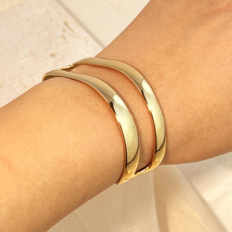 European and American Fashion Wide Version Bracelet Stainless Steel Gold-plated Smooth Surface Simple Opening Bracelet Female Yiwu Jewelry
