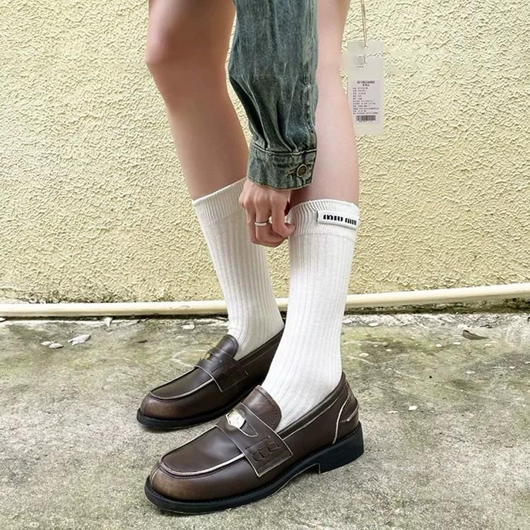 Miu Slimming Cotton Socks: Black Mid-Calf for All Seasons 2025
