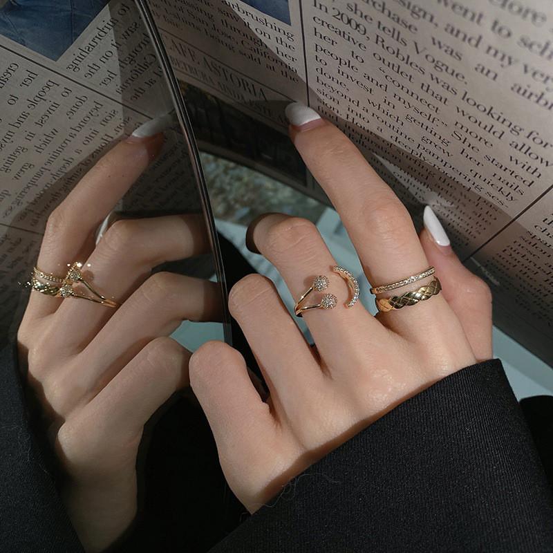 Charming Smiley Korean Face Ring With Rhinestone Detailing For Women Stylish
