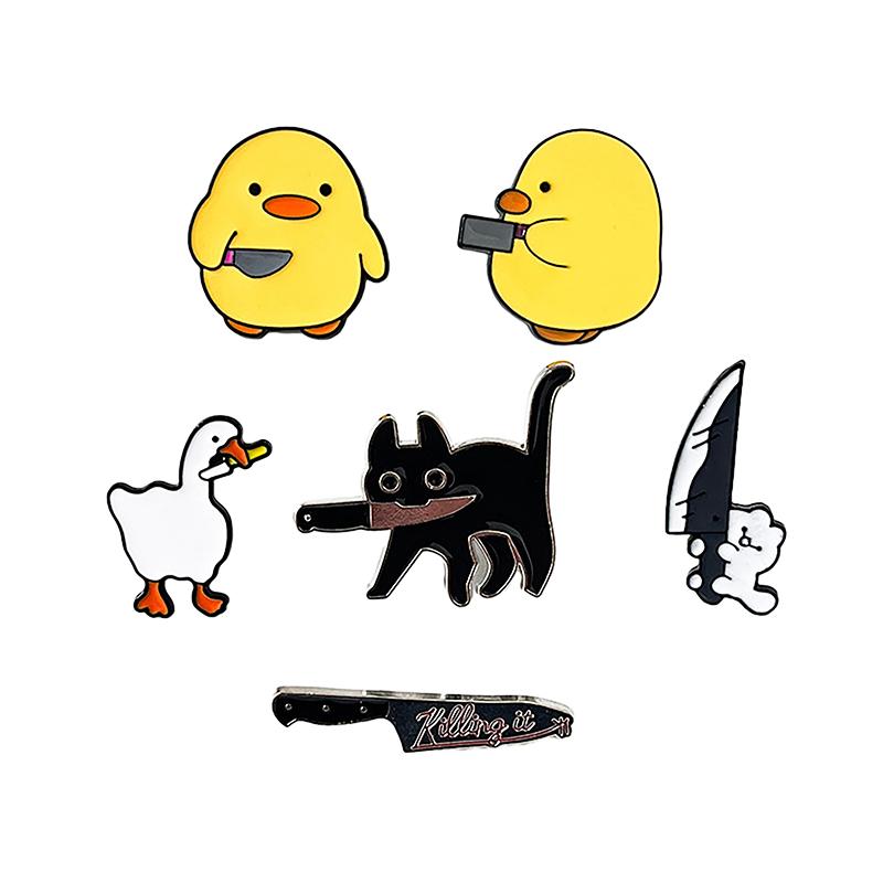 Penguin Small Duck Cartoon New Metal Design Badges Brooch Enamel Pins Label Bag Backpack Hat Jewelry Gift Accessories
