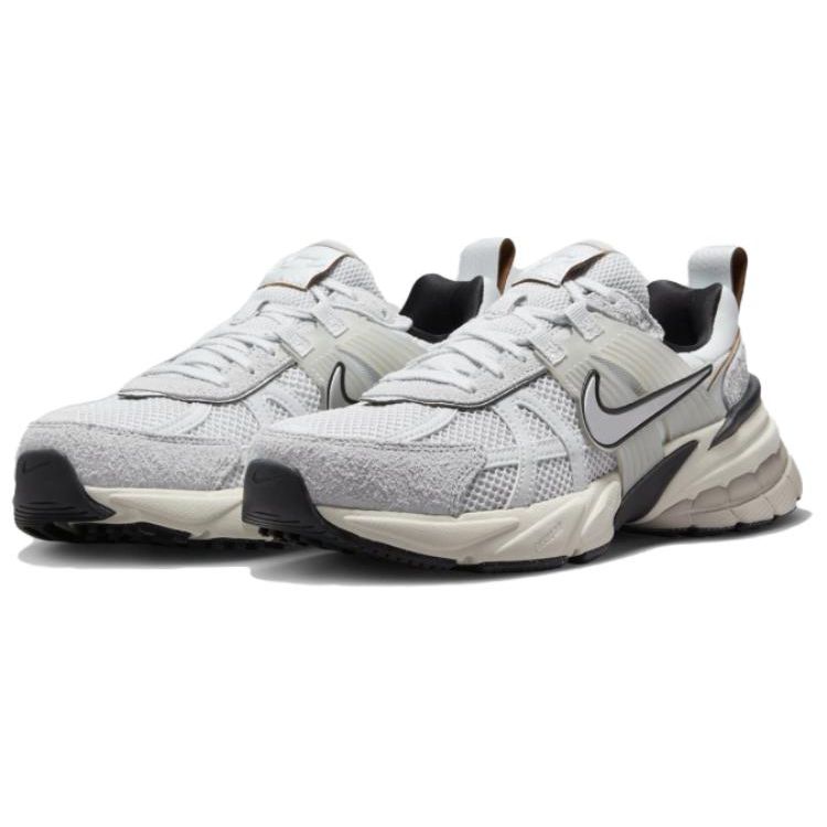 Nike V2K Run Pure Platinum Chrome Women Sneakers Grey Platinum-Tint Light-Bone FN6703-002