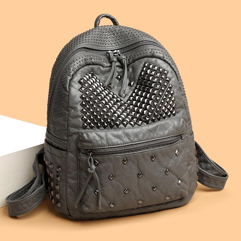 Nietenverzierter Rucksack Modischer Punk-Stil Rucksack für Damen Lässiger täglicher Gebrauch Leichter Rucksack mit Nieten für den täglichen Weg zur Arbeit, Schule und Reisen