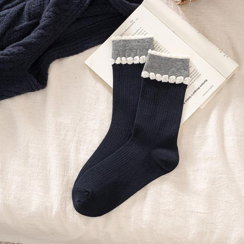 

Женские ретро носки до середины икры из гребенного хлопка с полосатой кружевной оборкой - Осень/Зима, японский стиль. Gift Box Packaging