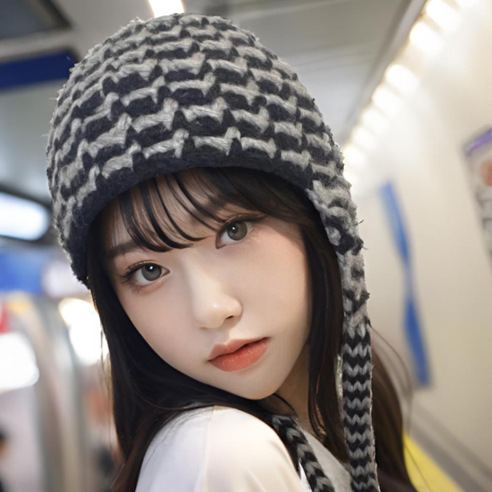 Japanese Personalized Hand Knitted Color Blocking Wool Hat for Women In Autumn and Winter Pilot Braids Ear Protection Knitted Thick Wool Trend