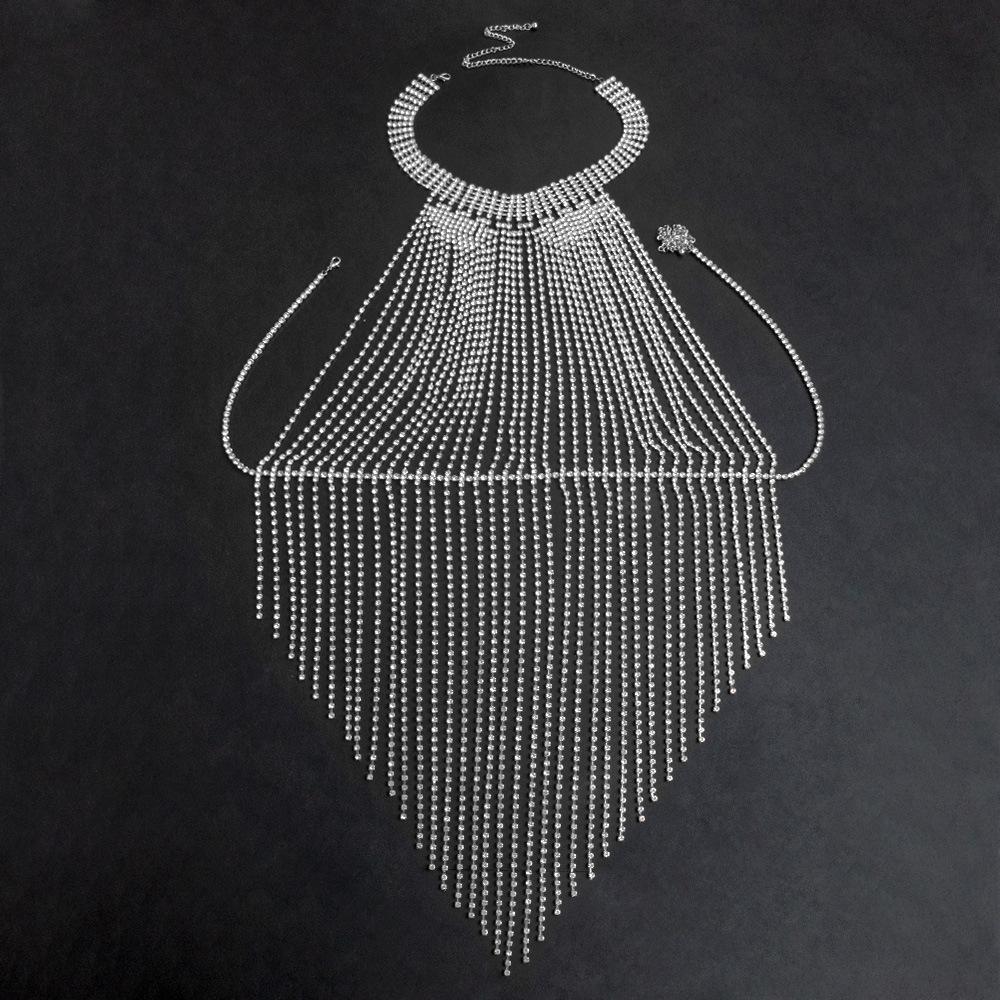 

Изысканная боди-цепочка с кисточкой из страз: Модный роскошный аксессуар с бриллиантовым акцентом серебряный