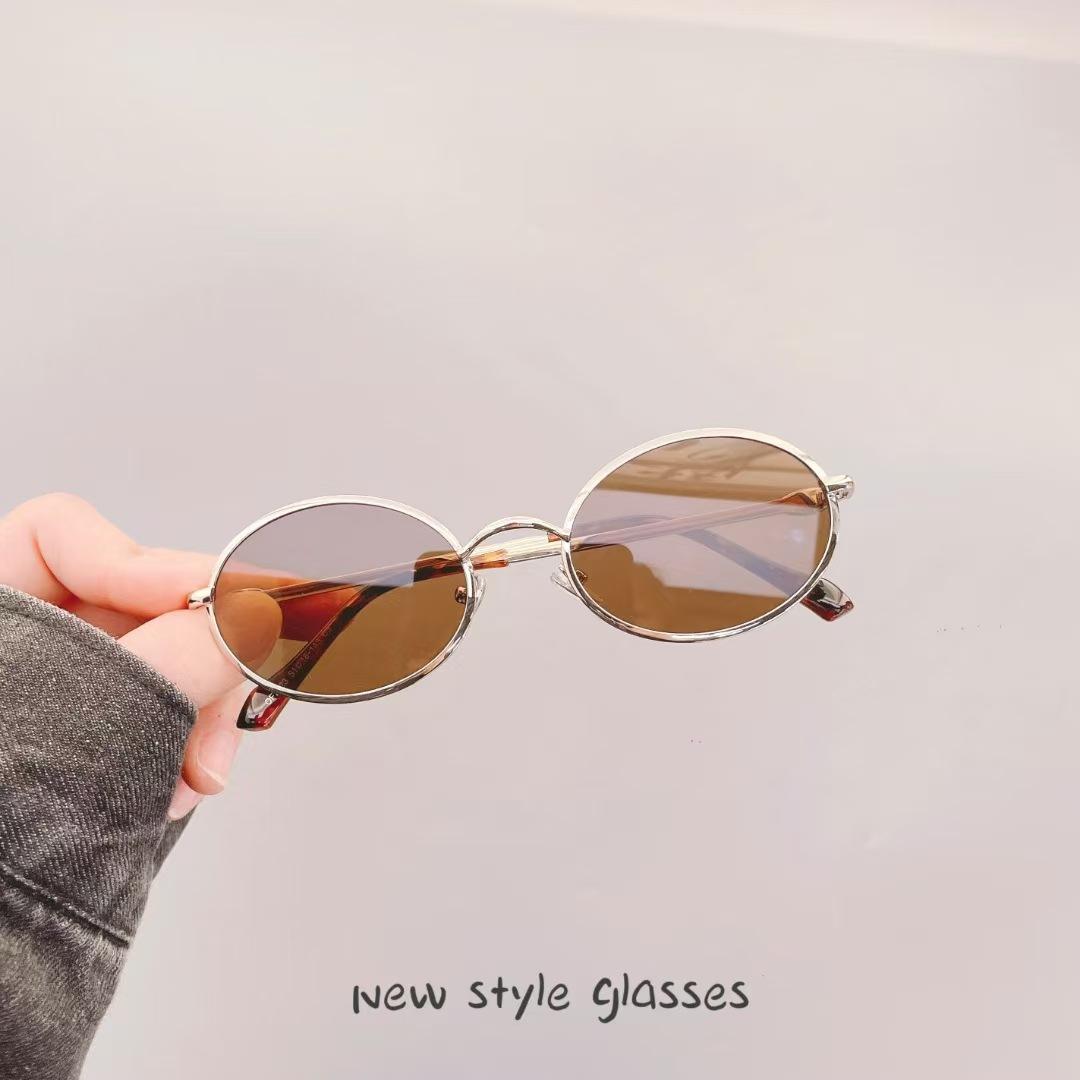 

Hong Kong Style For Women Sunglass Oval Shaped Shape UV 400 Protection Protection Party Glasses High Quality Sun Glasses for For Men