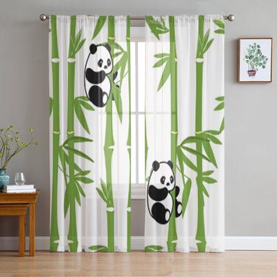 Netter weißer Pandabär und rotes Blatt auf schwarzem Hintergrund Chiffon-Vorhänge Wohnzimmer Schlafzimmer Fenster Voiles Tüllvorhang