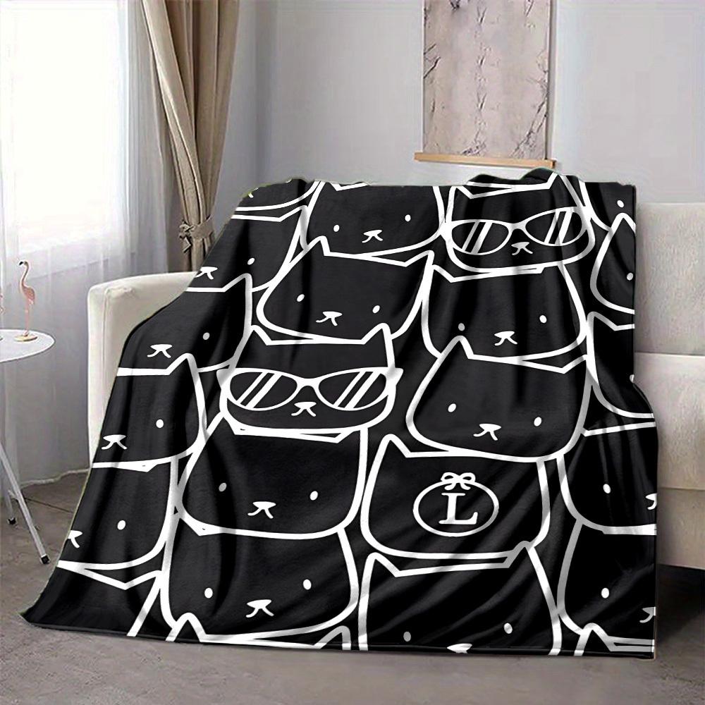 1pc Cat Face Blanket Warm, Cozy, And Soft, Suitable for Sofas, Beds, Cars, And Office Use.Perfect for Camping And Travel, Making It a Great Gift for A