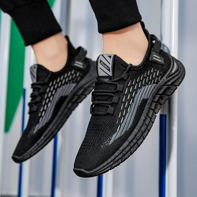 2024 New Summer  flying mesh surface breathable sports shoes trend all casual men's shoes soft soles comfortable running shoes