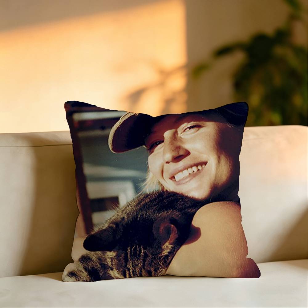 Popular Actress GGisele Bundchen Square DoubleSided printed Pillow Case Bedroom Bedside Pillow Sofa Cushion Cover
