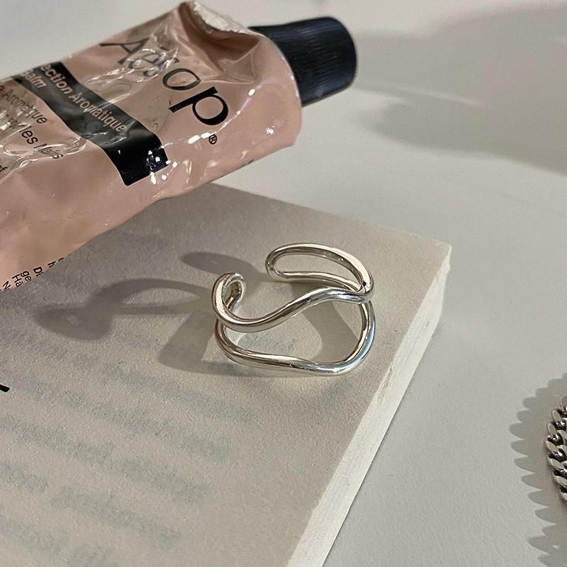 Silver Fashionable Plated Twisted Heart Ring For Women Elegant Minimalist Finger Jewelry