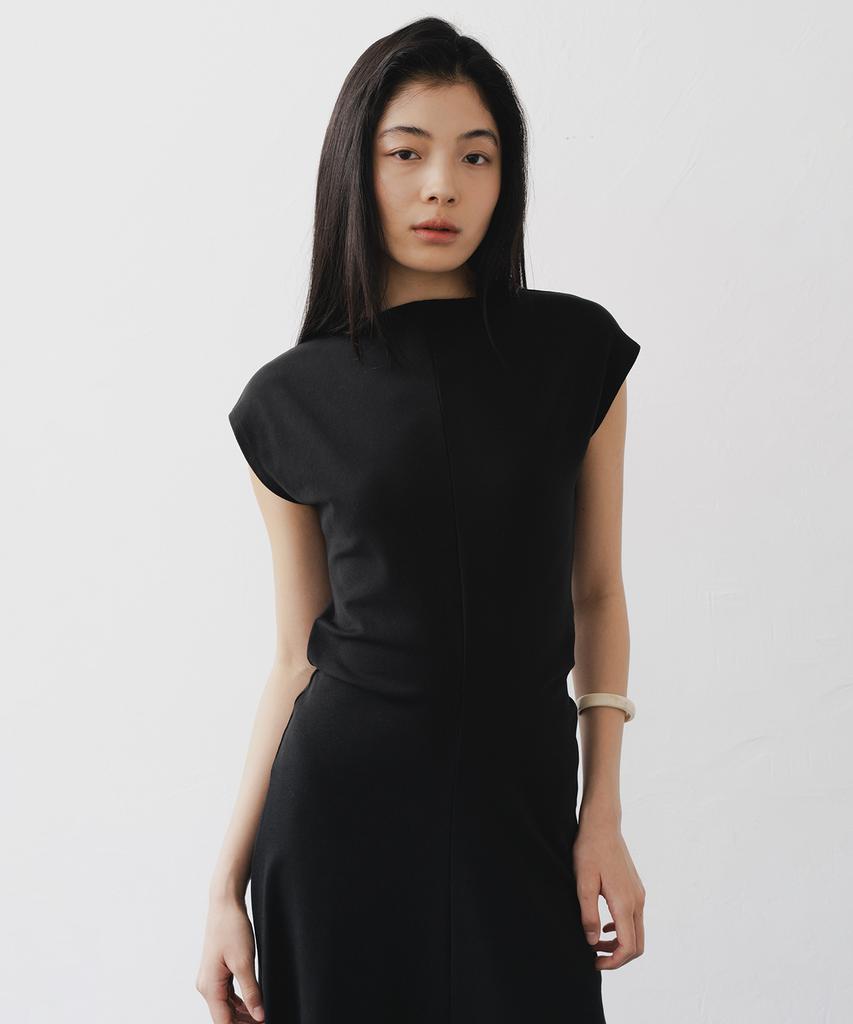 AFTERGLOWOOL Curve Line Maxi Dress-Black