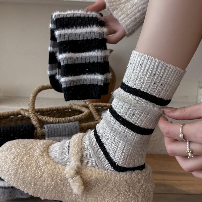 Grey Wool Socks, Autumn and Winter Socks, Women's Mid-calf Socks, Thick Thread Boneless Socks, Warm Thickened Striped Pile Long Socks