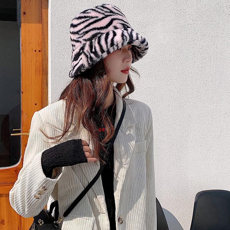 Caps with Flat Top for Warm Keeping Fuzzy Caps with Full-Covered Zebra Grain Decoration Hats Unisex Women Men