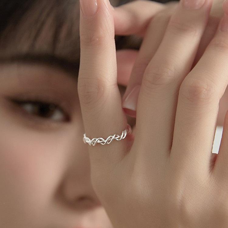 Intertwined Silver-Plated Women's Ring - Stylish, Minimalist Design