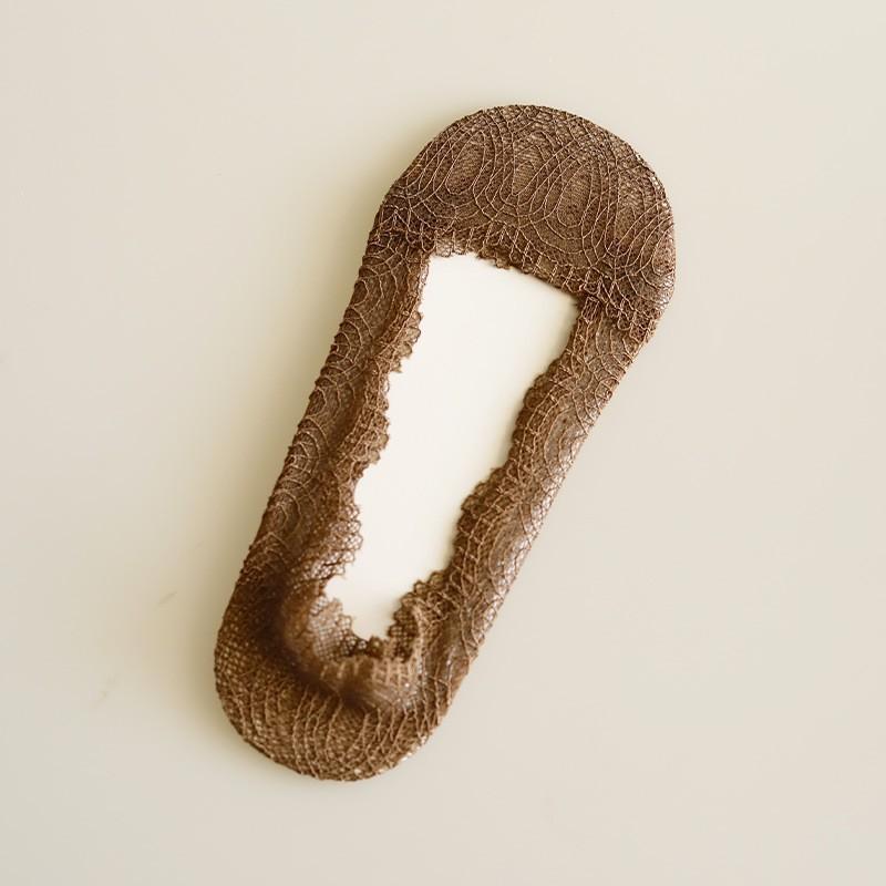 

Shallow Lace Socks Invisible Socks Cotton Low Breathability Sweat-Absorbing Lace Ice Stockings Versatile Boat Socks Women one size (premium packaging) кавовий