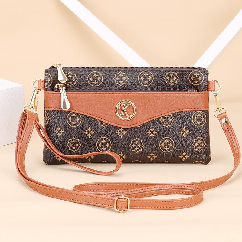 Middle-aged bag women's new fashionable atmospheric shoulder bag versatile messenger bag women's mother-in-law small backpack
