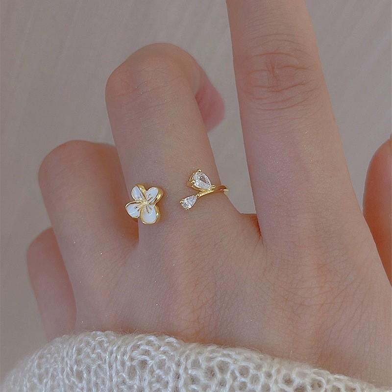 Chic 925 Pure Silver Flower Ring For Women With Unique Geometric Adjustable Design