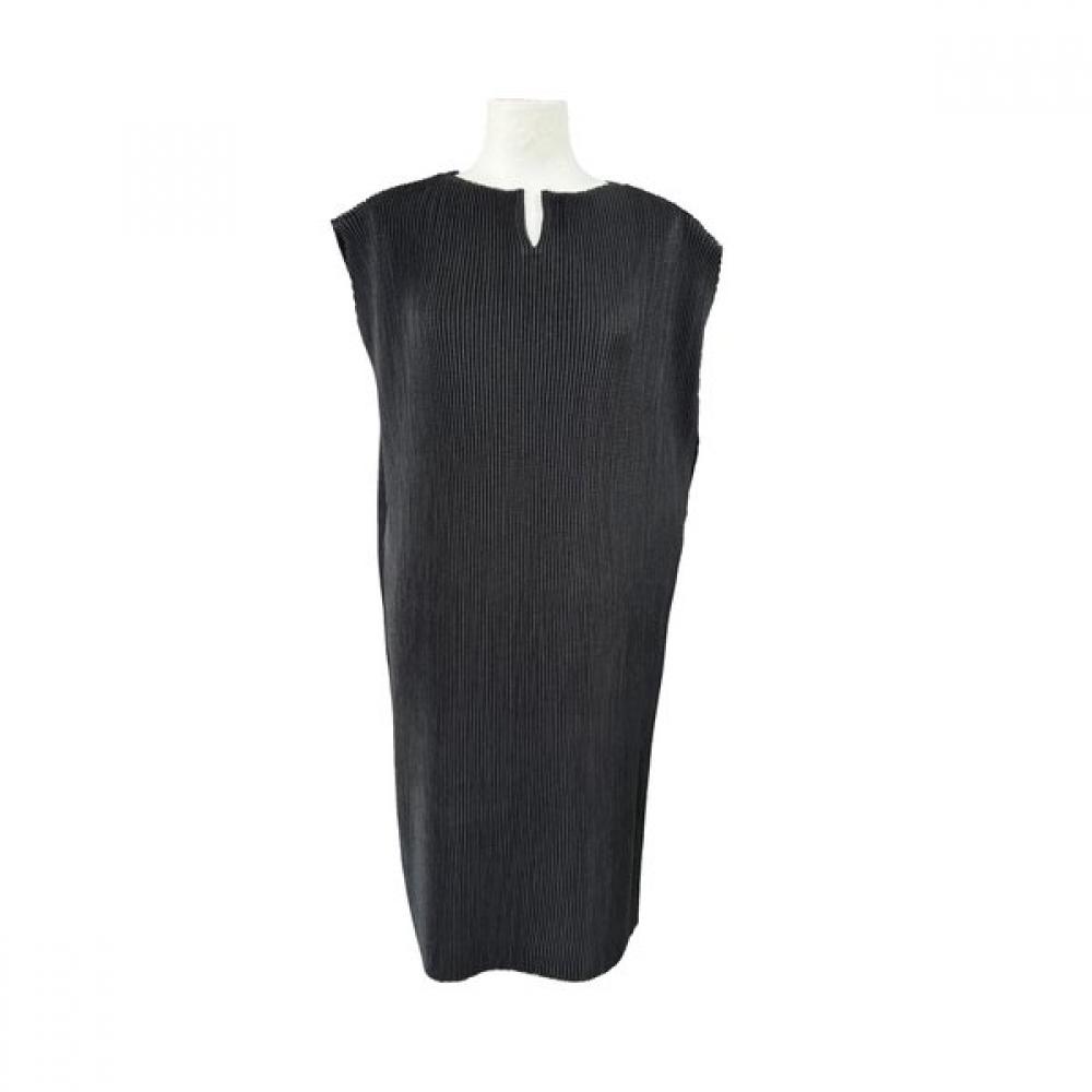 

Specchio V Neck Drop sleeVe Semi Long Dress 451 550 62