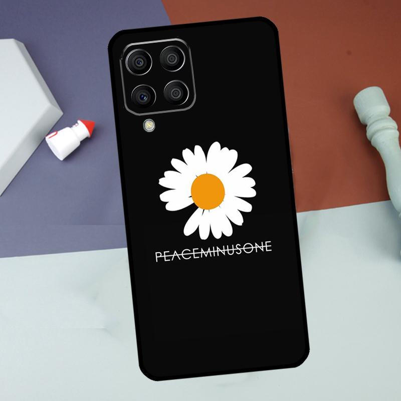Daisy Flower For Samsung Galaxy M16 M15 M35 M55 M14 M34 M54 M13 M23 M33 M53 M31 M51 M20 M12 M52 M06 Case