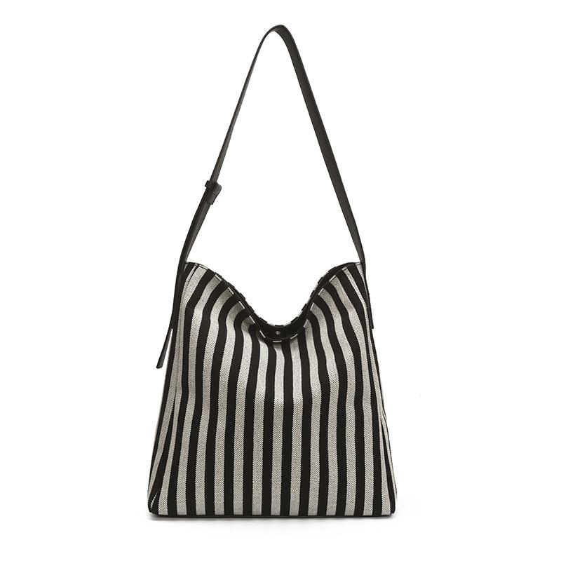 Canvas Bag Women's New Fashion Commuter Armpit Bag Fashionable Large Capacity Shoulder Bag