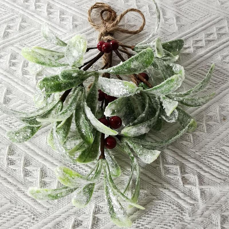 Artificial Mistletoe Pick Frosted Faux Cedar Spray Decorative Christmas Decoration Festive Mistletoe Garland for Party Decor
