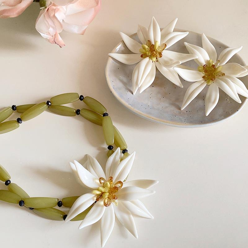 Cercei cu flori tridimensionale din bambus de cristal, design de nișă, colier high-end, set de bijuterii dulci pentru femei