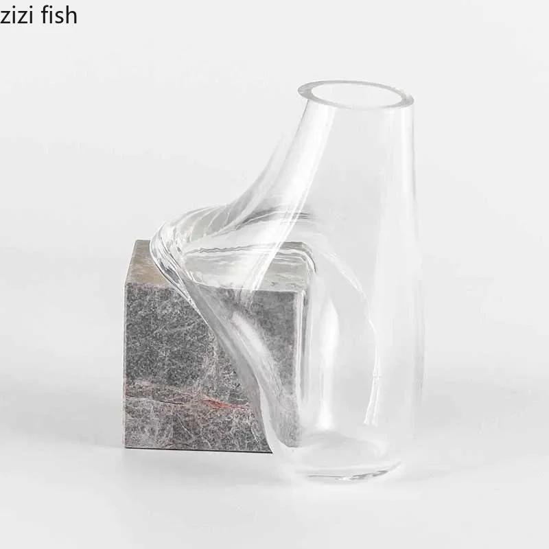 Abstrakte unregelmäßige Glasvase Marmorsockel Blumengefäß Hydrokultur-Vase Blumenarrangement-Vase Schreibtischdekoration Heimdekoration