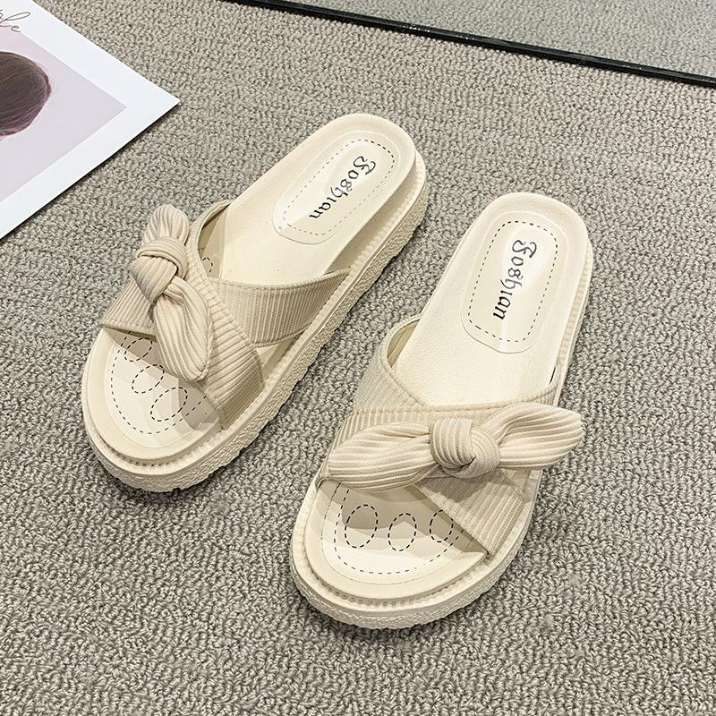 French Flat-bottomed Slippers Women's Outer Wear Students Summer 2025 New Fashion Go Out Thick-bottomed Seaside Beach One-word Drag