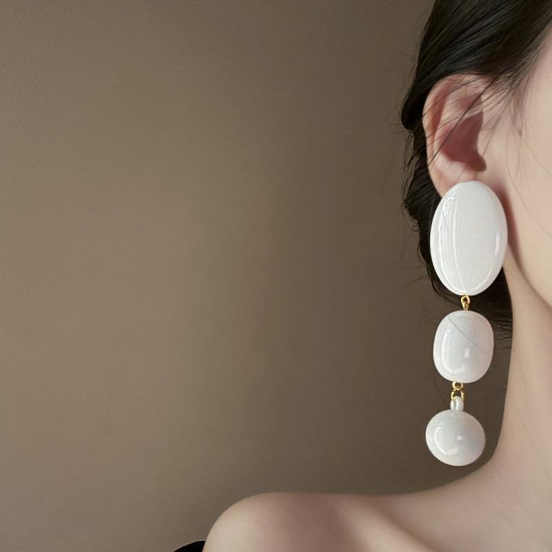 Silver Needle Acrylic Oval Fringed Stud Earrings Niche Unique Design Earrings European and American Exaggerated Earrings Women