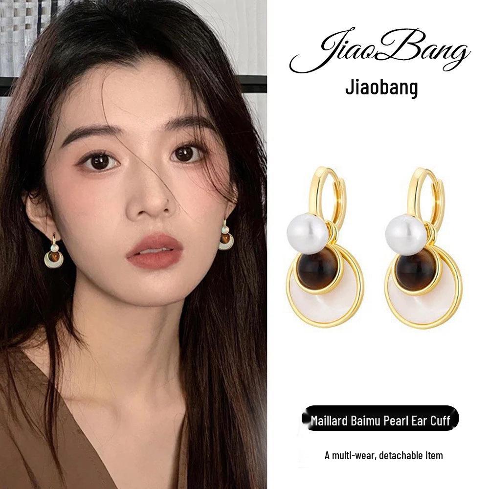 Silver Needle Clover Stud Earrings: Retro Hong Kong Style, Elegant and Fashionable Women's Luxury Jewelry.