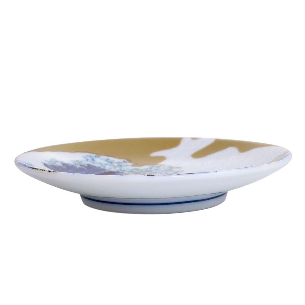 KISSYO Kutani ware ceramic featuring a Hokusai wave A beautiful and vibrant piece perfect for and other special Available for delivery via